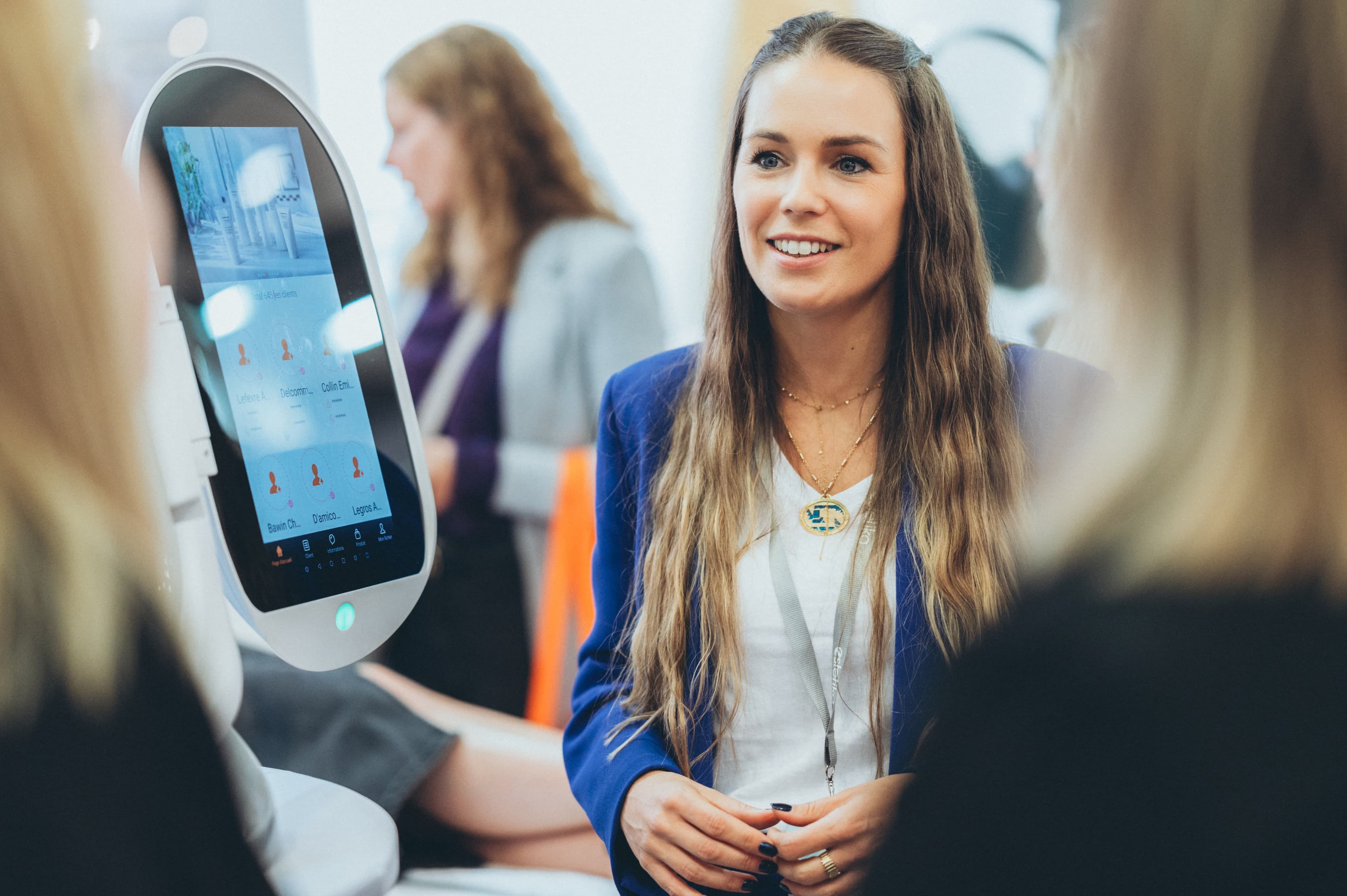 Échange entre l'équipe Milànton et les visiteurs