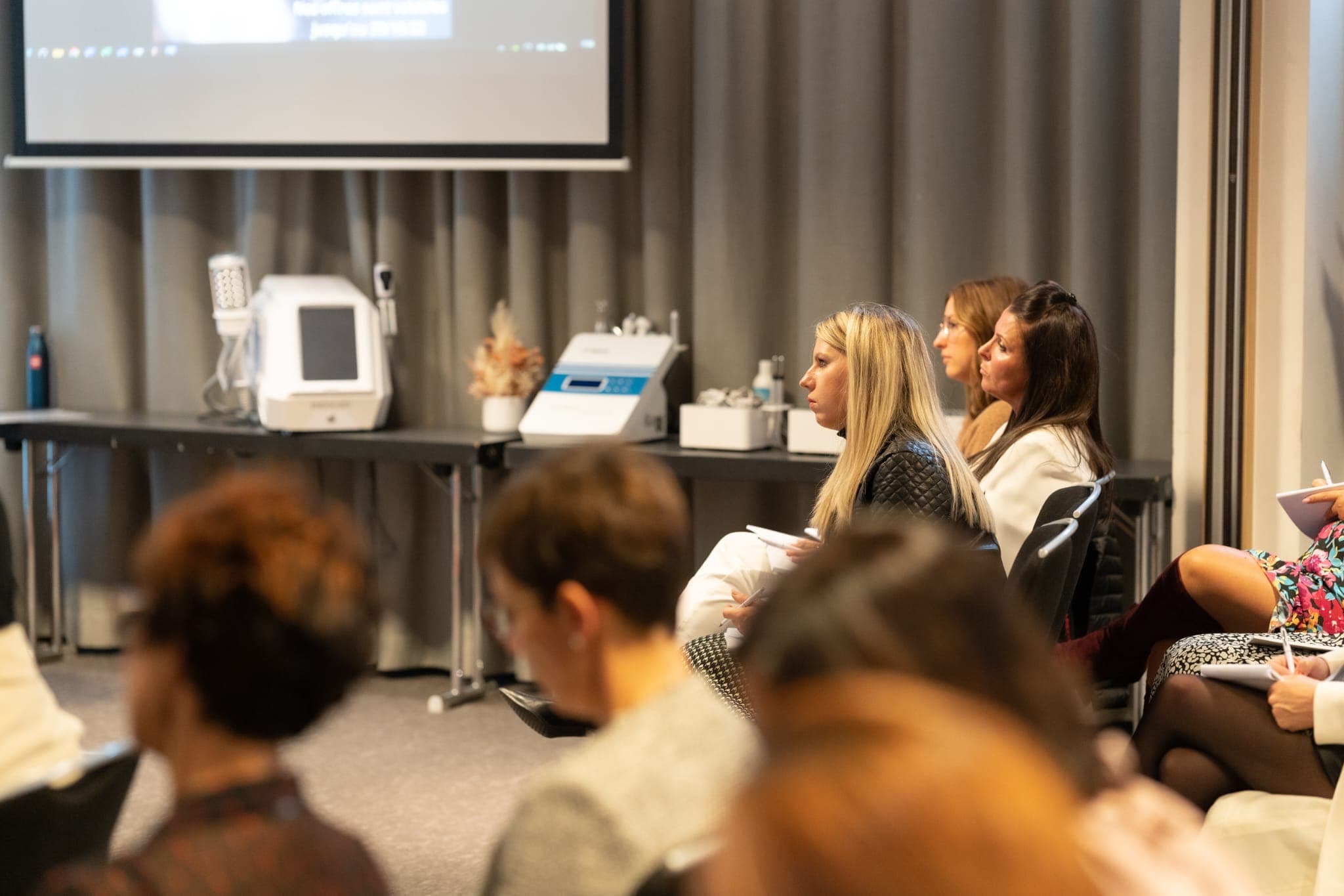 Public lors de la présentation des innovations Zemits